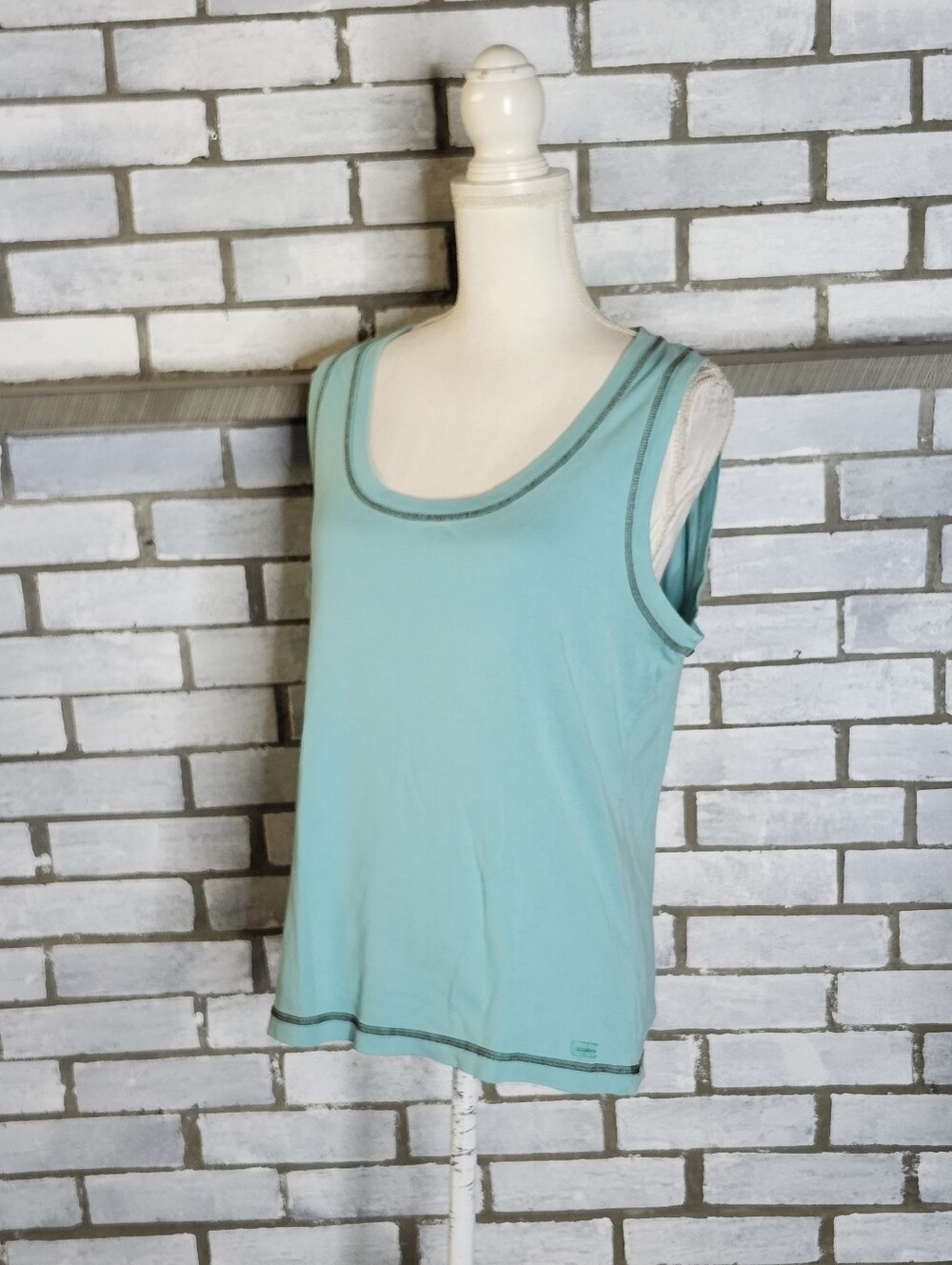 • Liz Claiborne Women's Sleeveless 100% Cotton Tank Top Size XL Turquoise